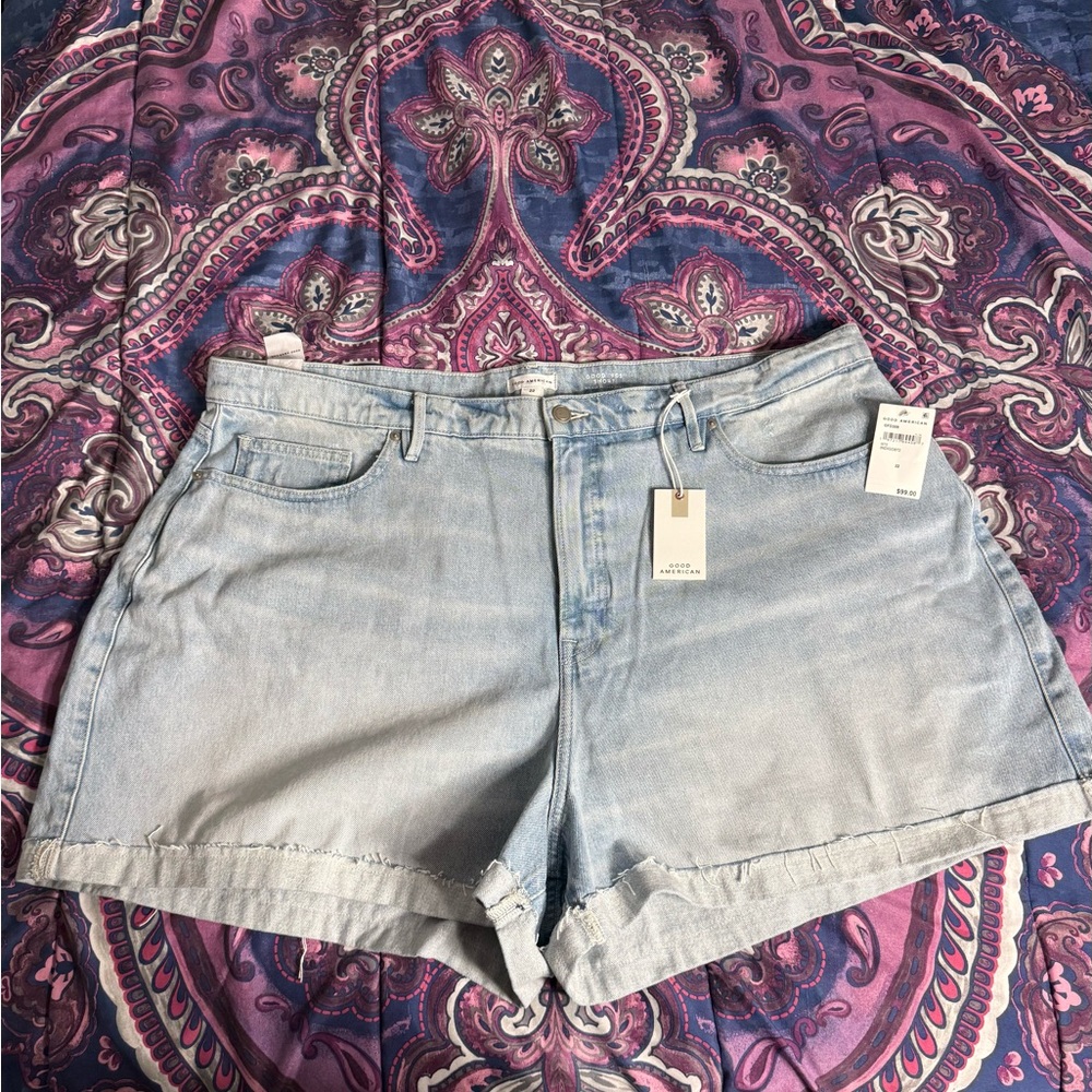 Good American‎ Light Wash Denim Shorts Plus Size 22W